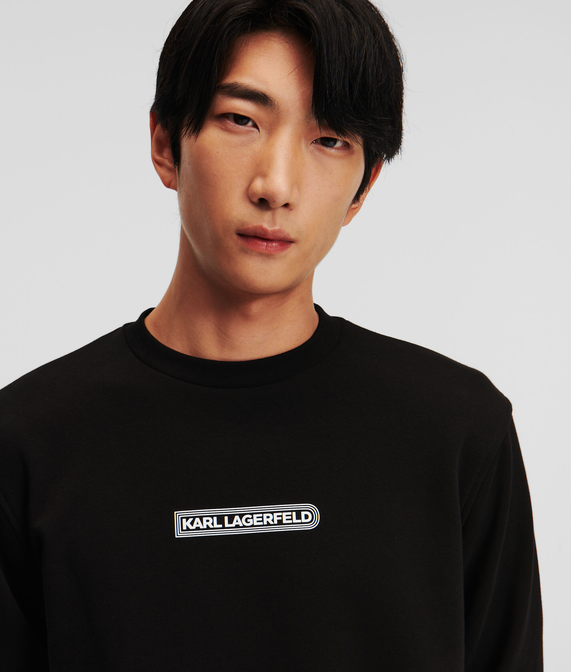 (image for) Unique Selling Point ROUND NECK SWEATSHIRT